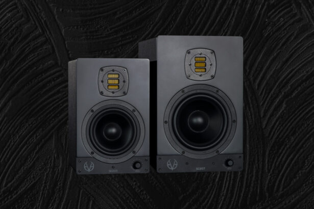 EVE Audio SC205 / SC207 All Black (fot. EVE Audio)