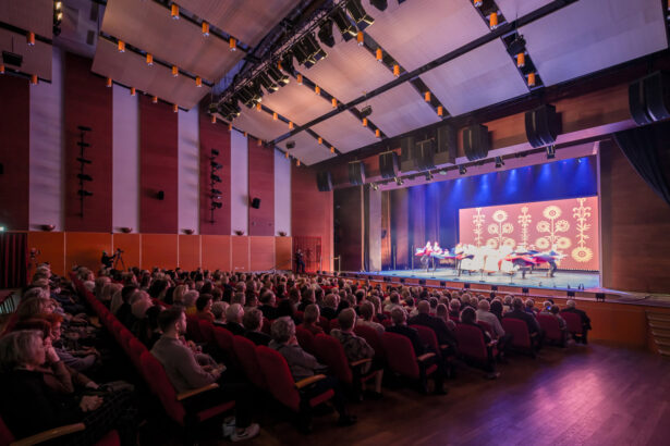 Sala Widowiskowa Zespołu „Mazowsze” z nagłośnieniem L-Acoustics L-ISA (fot. Krzysztof Skłodowski / Audio Plus)