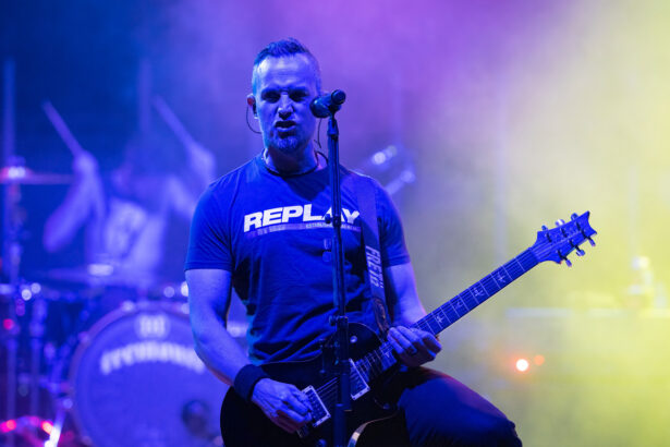 Mark Tremonti w 2022 roku (fot. J.A. Dunbar / Shutterstock.com)