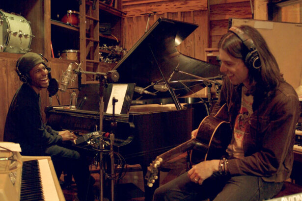James Bay & Jon Batiste „Sunshine In The Room” (mat. prasowe Universal Music Polska)