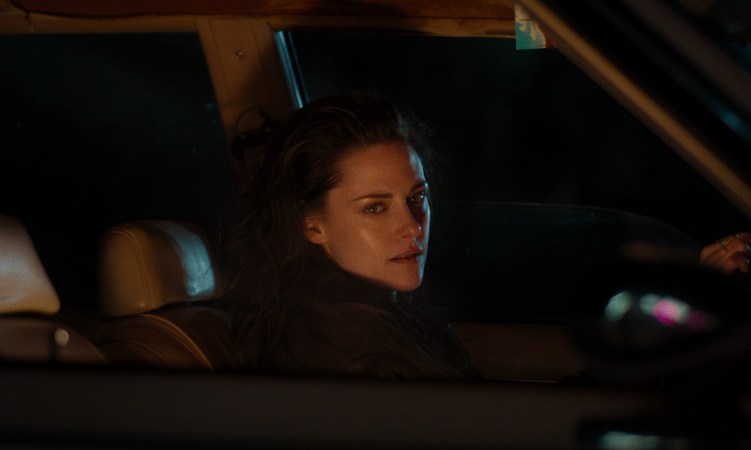 Lord Huron feat. Kristen Stewart „Who Laughs Last?” (mat. prasowe Universal Music Polska)