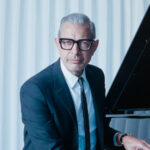 Jeff Goldblum (mat. prasowe Universal Music Polska)
