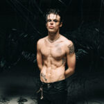 YUNGBLUD „Hello Heaven, Hello” (mat. prasowe Universal Music Polska)