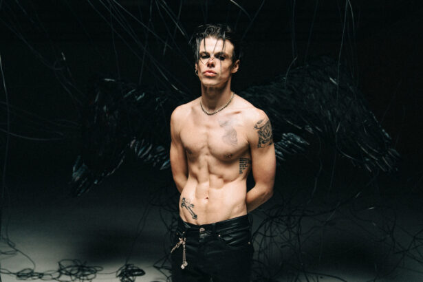 YUNGBLUD „Hello Heaven, Hello” (mat. prasowe Universal Music Polska)