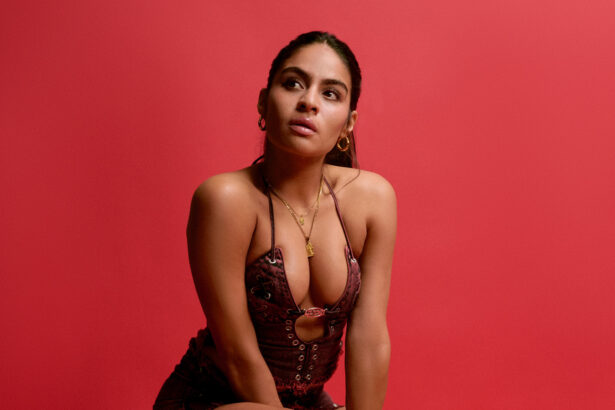 Jessie Reyez „Paid in Memories” (mat. prasowe Universal Music Polska)