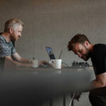 Ólafur Arnalds & Talos (fot. Bríd O'Donovan / mat. prasowe Universal Music Polska)
