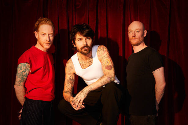 Biffy Clyro „A Little Love” (fot. Eva Pental)