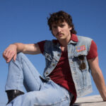 Benson Boone „American Heart” (mat. prasowe Warner Records)