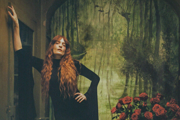 Florence Welch „Everybody Scream” (mat. prasowe Universal Music Polska)