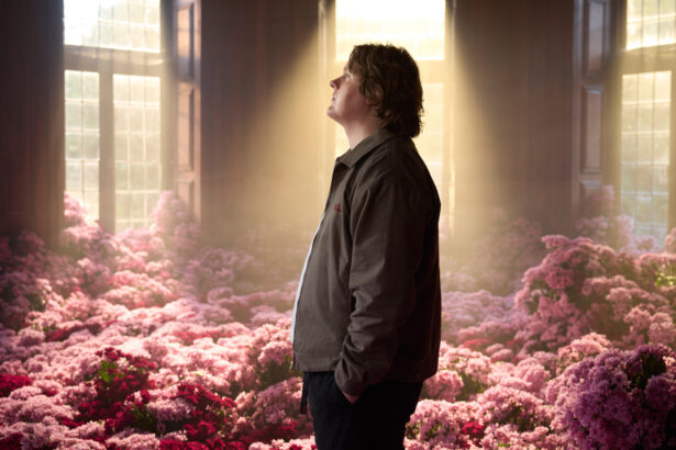 Lewis Capaldi „Something In The Heavens” (mat. prasowe Universal Music Polska)