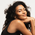 Olivia Dean „The Art Of Loving” (fot. Lola Mansell / mat. prasowe Universal Music Polska)
