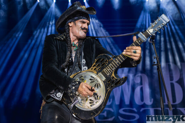 Rawa Blues Festival 2025 / Eric Sardinas (fot. Sobiesław Pawlikowski)