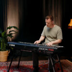 Johannes Groth & Yamaha MODX M8 (fot. YouTube / Yamaha Synths Official)