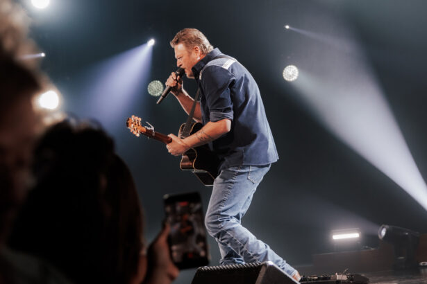 Blake Shelton występujący w Caesar’s Palace z systemem Sennheiser Spectera (fot. Jamie Wendt)