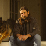 Noah Kahan „Porch Light” (mat. prasowe Universal Music Polska)