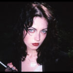 Violet Grohl „Be Sweet To Me” (fot. Bella Newman / mat. prasowe Universal Music Group)