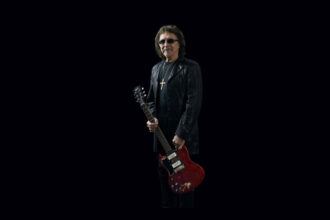 Tony Iommi (fot. Gibson)