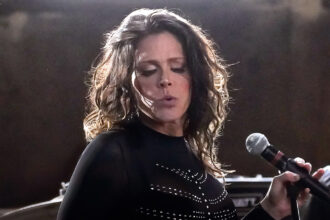 Beth Hart (fot. Roxanne de Roode)