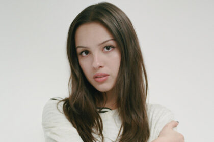 Olivia Rodrigo „you seem pretty sad for a girl so in love” (mat. prasowe Universal Music Polska)