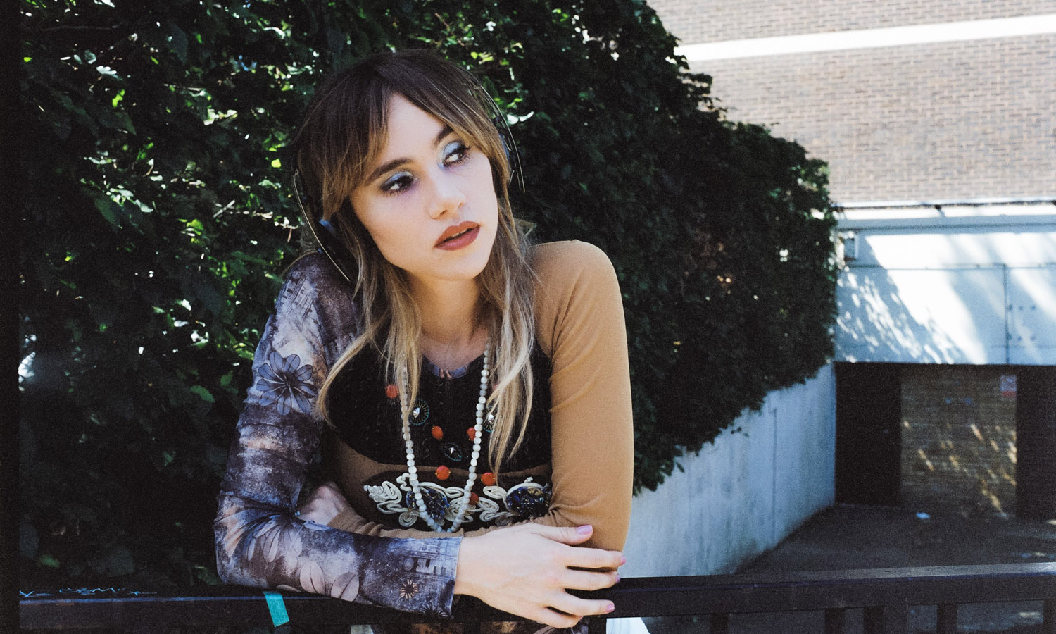 Suki Waterhouse „Loveland” (fot. Maddi Waterhouse / mat. prasowe Universal Music Polska)