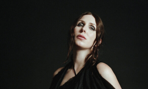 Chelsea Wolfe „The Dark” (fot. Ebru Yildiz / mat. prasowe Universal Music Polska)