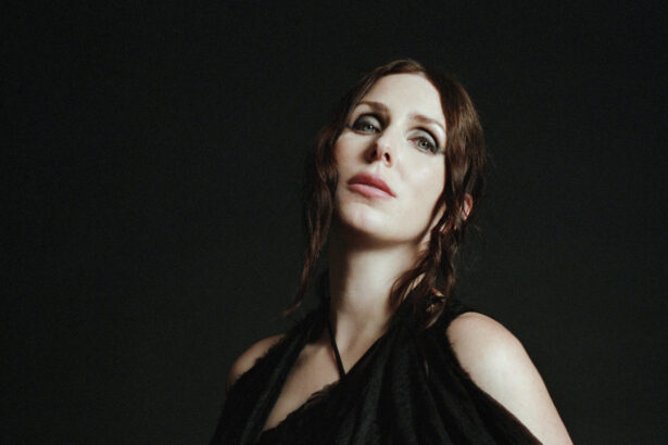 Chelsea Wolfe „The Dark” (fot. Ebru Yildiz / mat. prasowe Universal Music Polska)